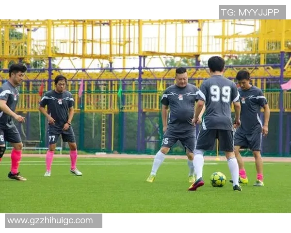 埃瓦尔主场迎战拉维斯期待争夺三分的精彩对决 埃瓦尔主场迎战拉维斯期待争夺三分的精彩对决